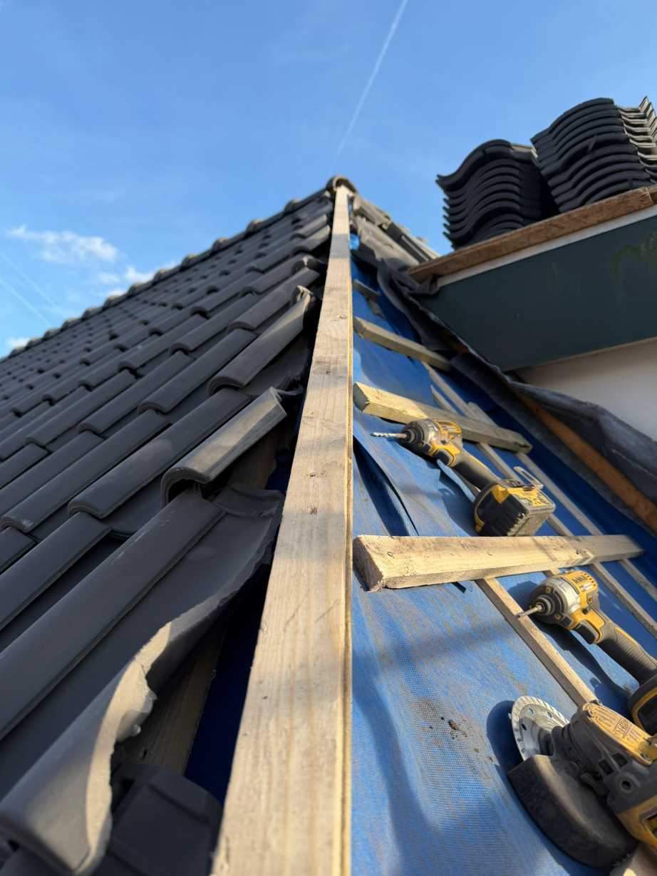 Loodwerk daklekkage reparatie